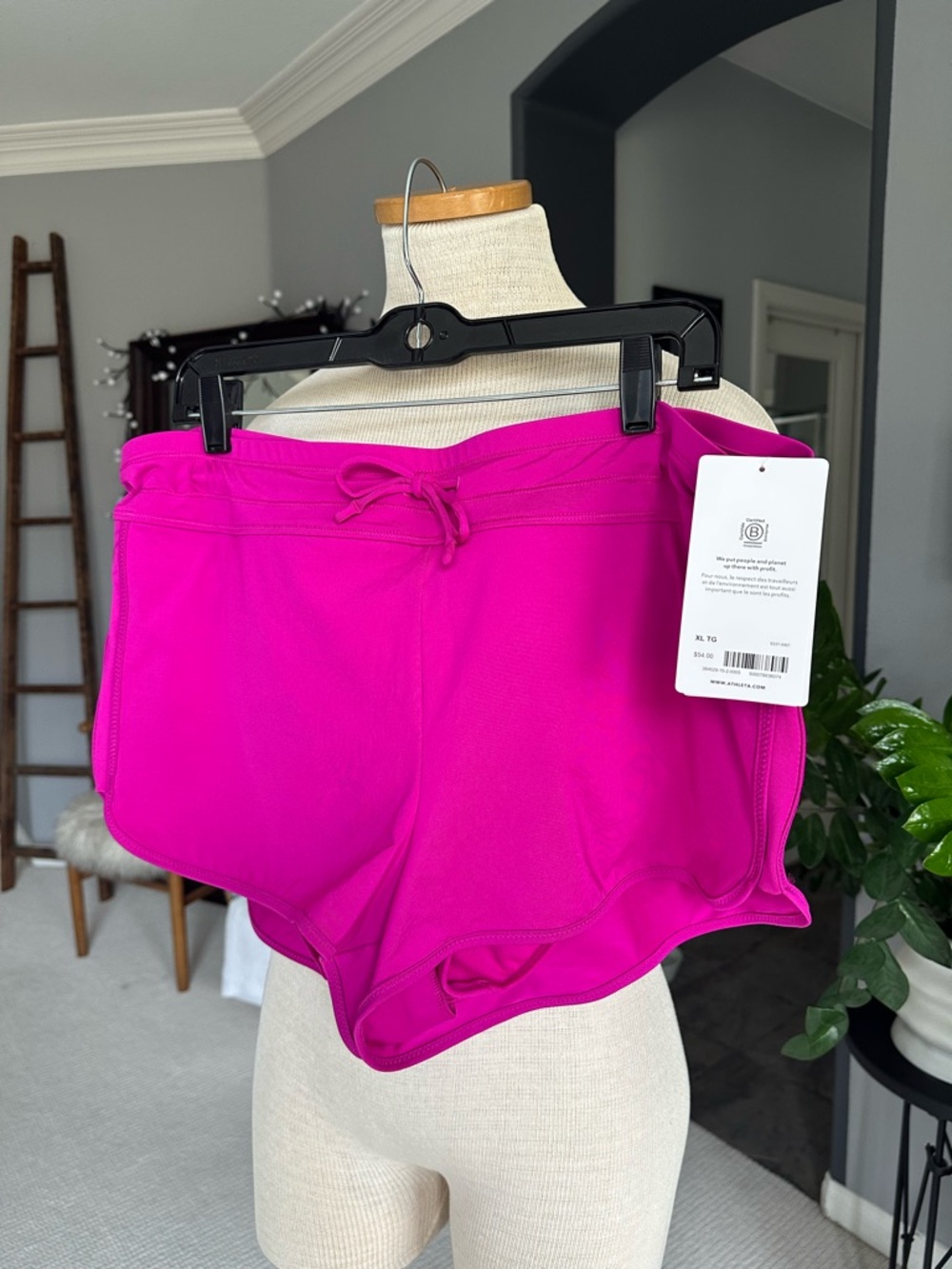 Athleta fuchsia swim shorts, NWT size XL - Picture 4 of 11